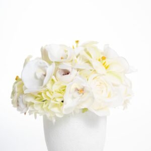 baltos dirbtines geles su vaza