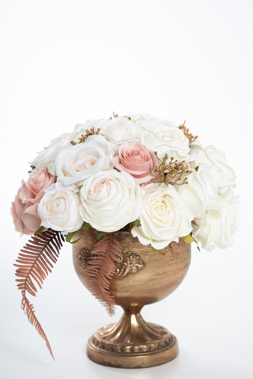 Baltai rausvos dirbtines geles