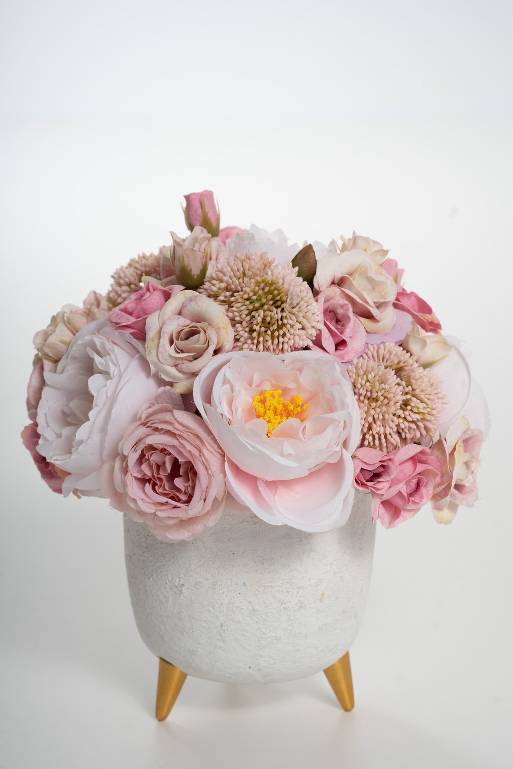 baltos rausvos dirbtines geles