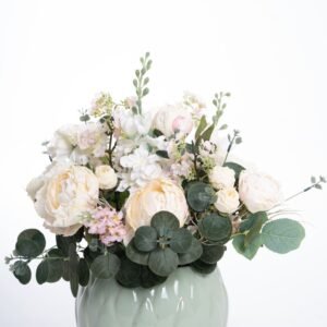 dirbtines geles su vaza